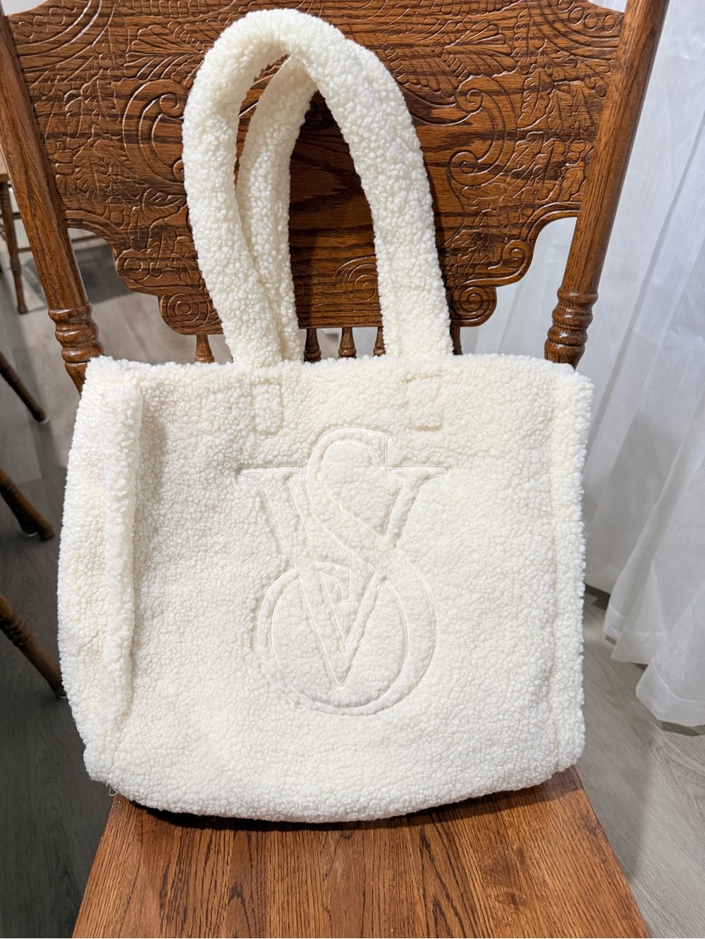 Victoria’s Secret Plush White Sherpa Faux Fur  Purse Tote Bag